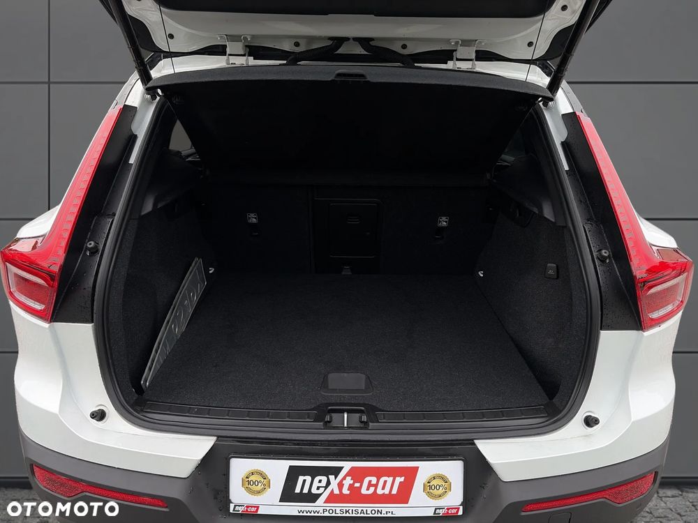 Volvo XC 40 T3 R-Design - 28