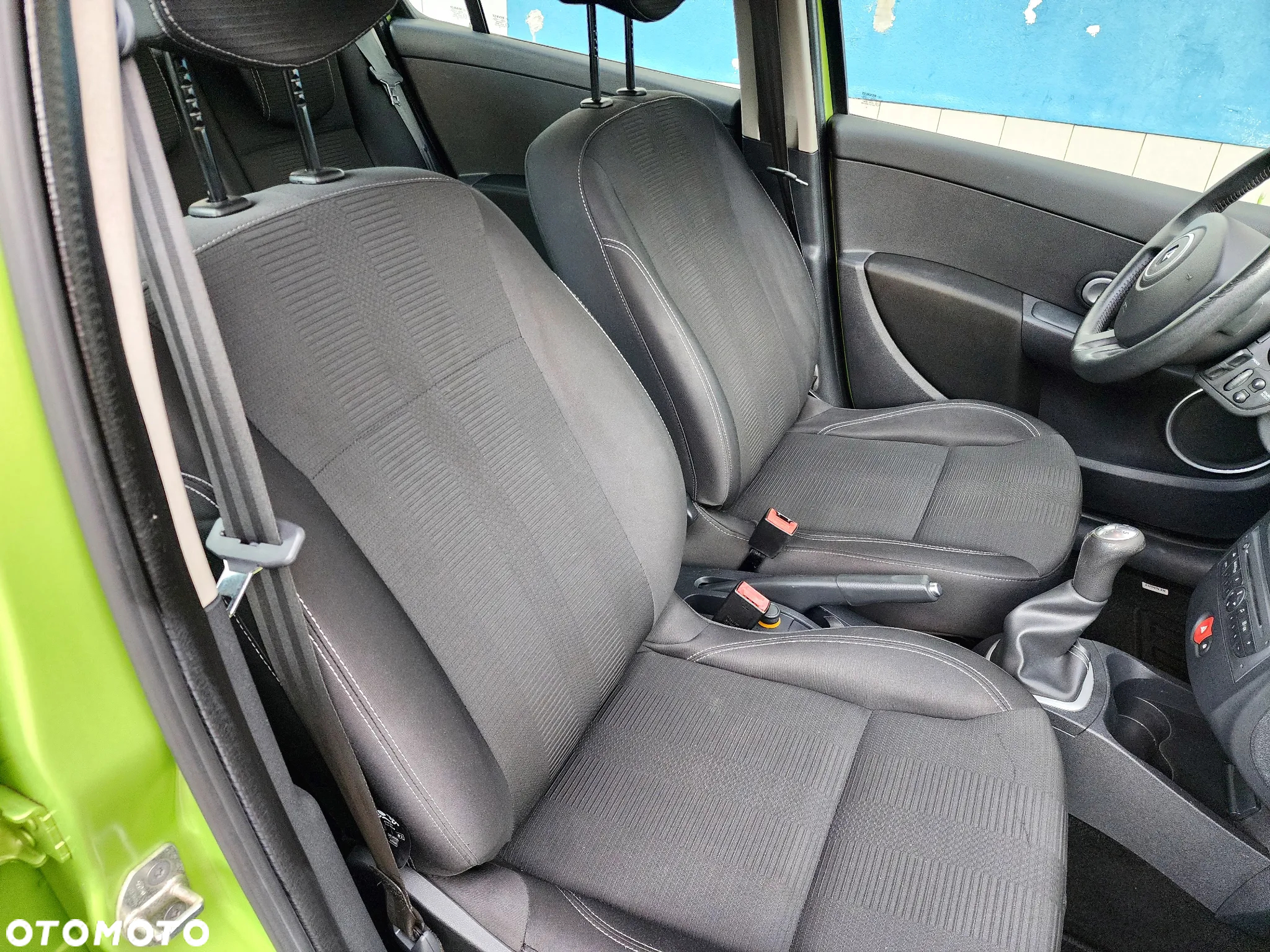Renault Clio 1.2 16V Dynamique - 28