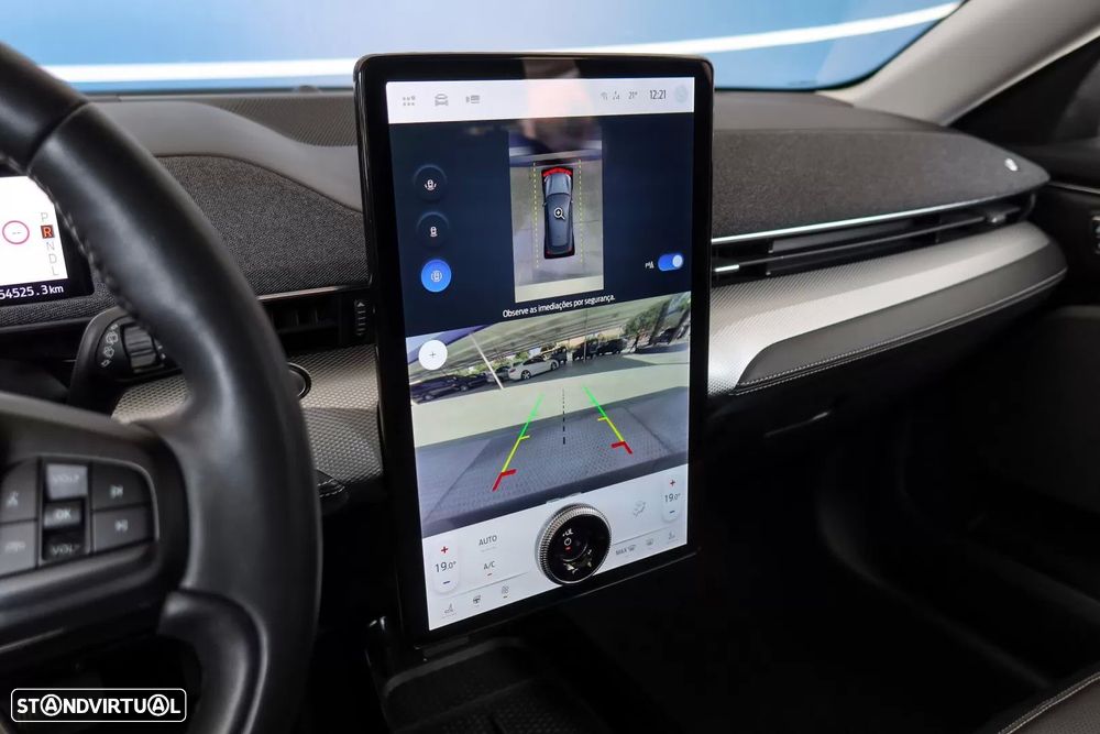 Ford Mustang Mach-E - 14