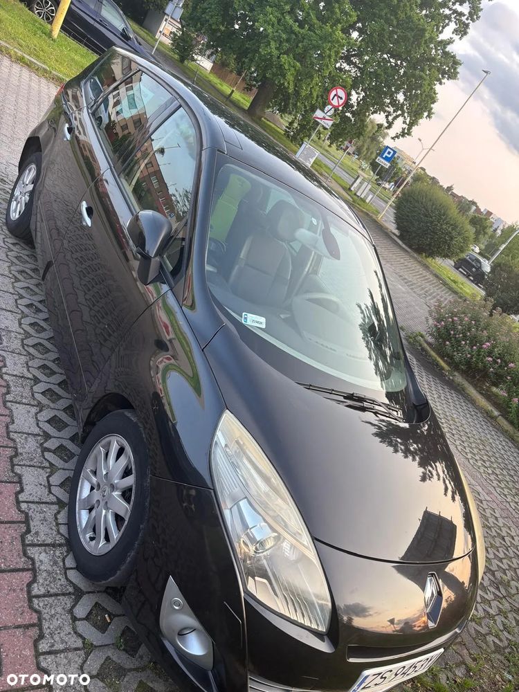 Renault Grand Scenic Gr 1.9 dCi Privilege Euro5 - 2