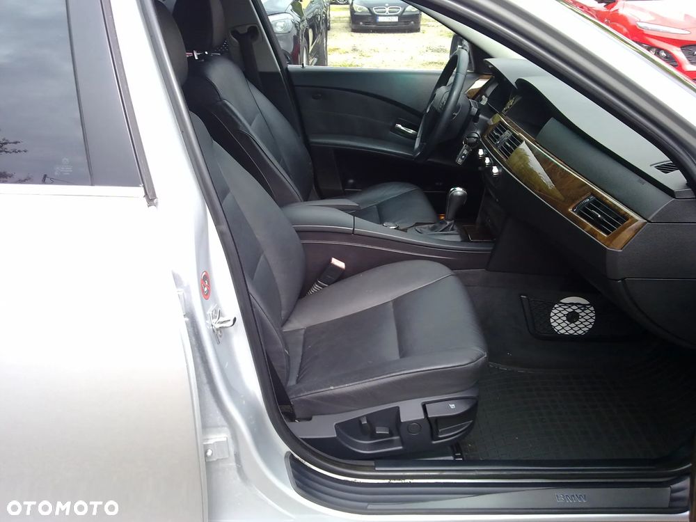 BMW Seria 5 530xd - 16