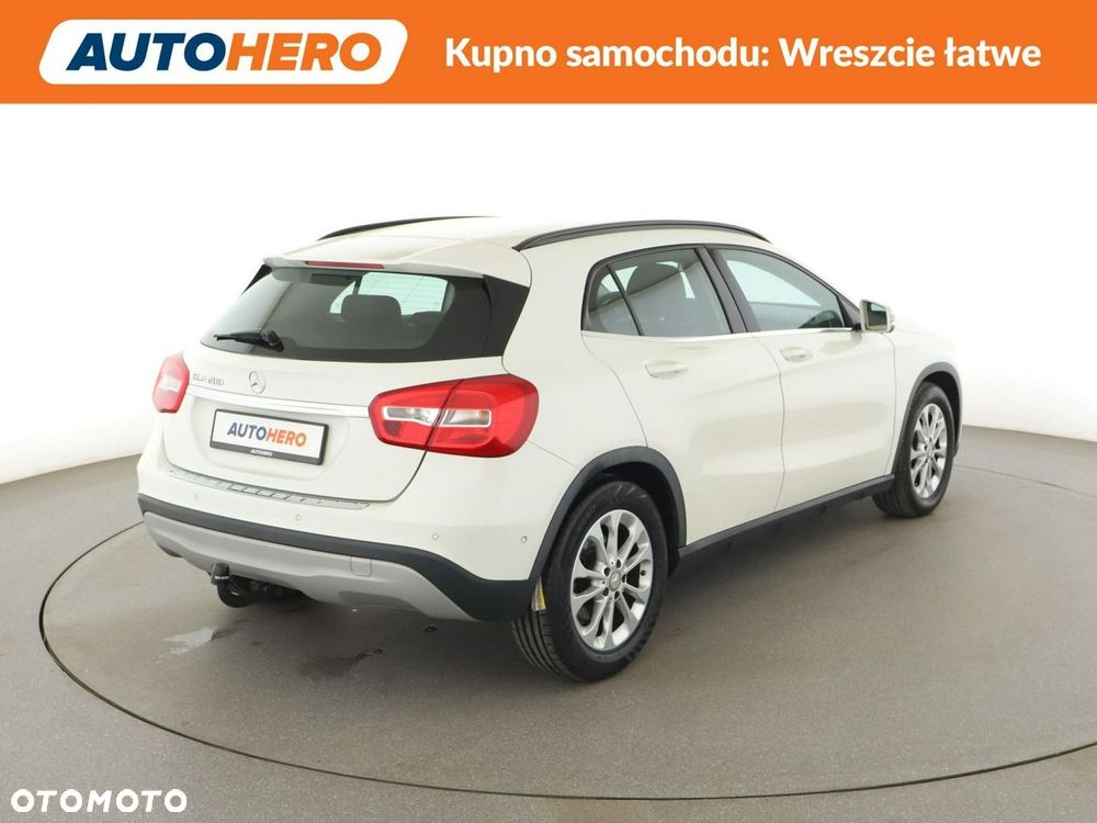 Mercedes-Benz GLA 200 Style - 8