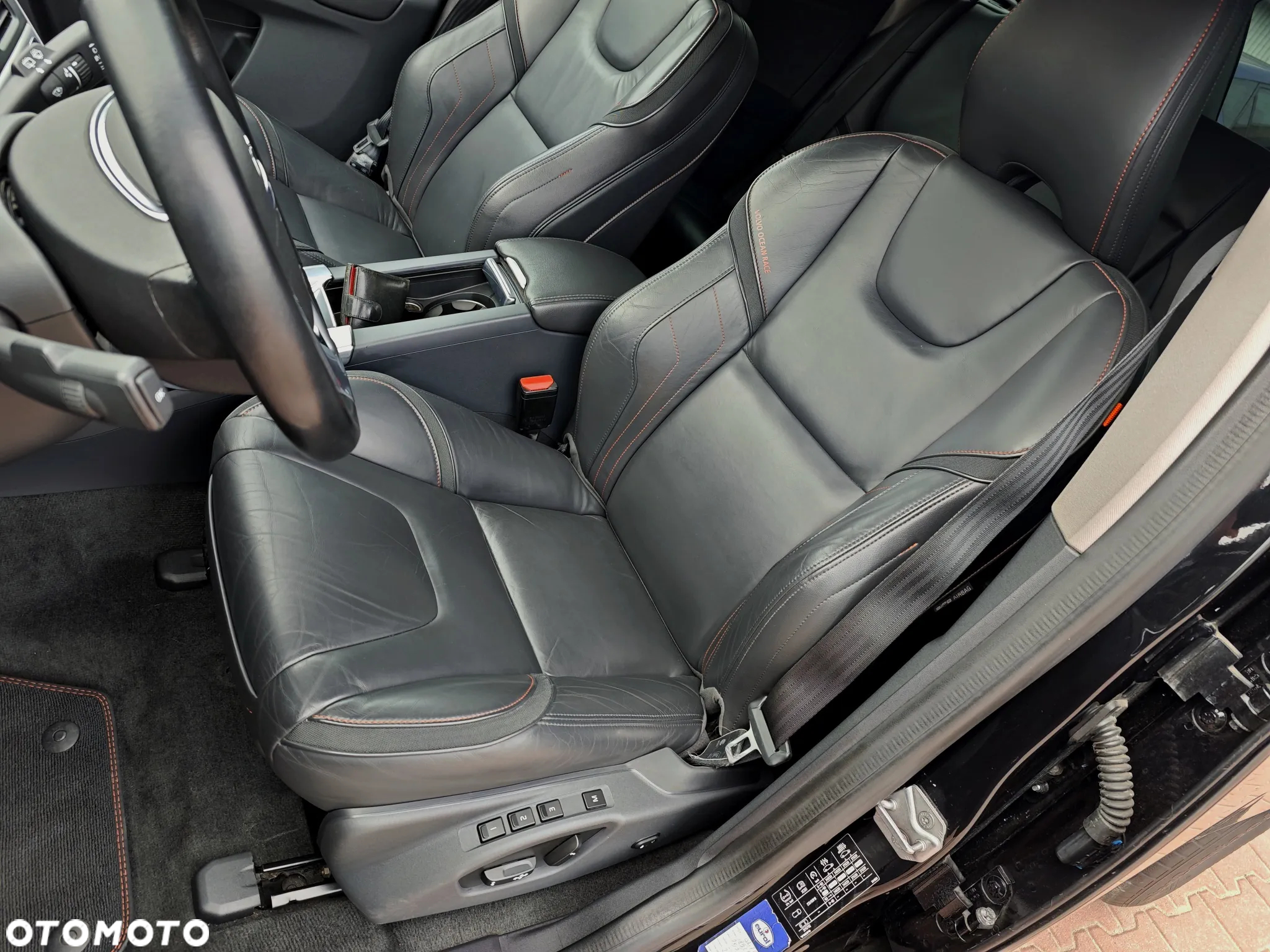 Volvo XC 60 D4 Drive-E Ocean Race - 19