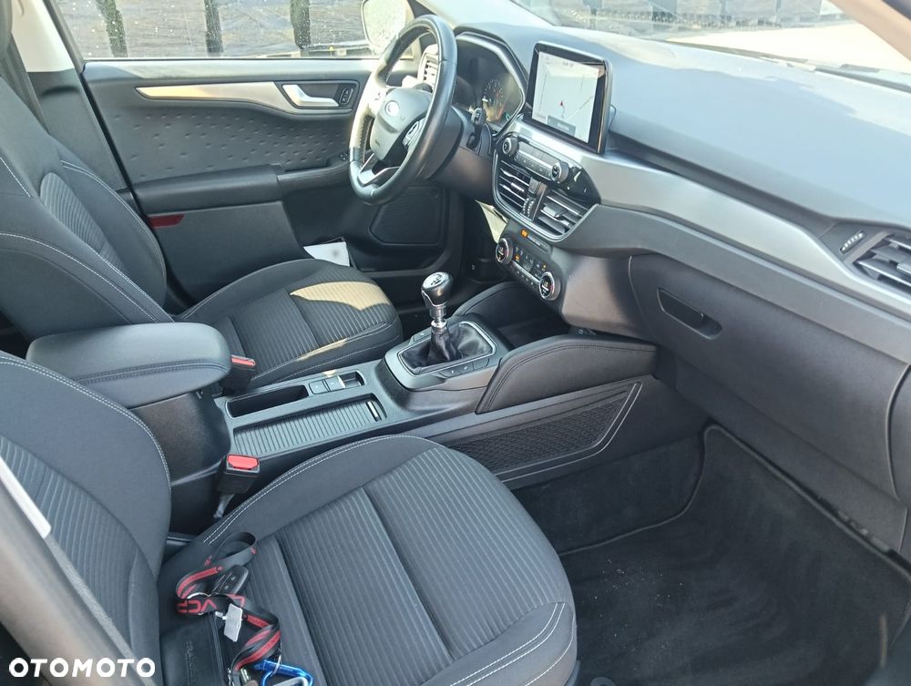 Ford Kuga - 22