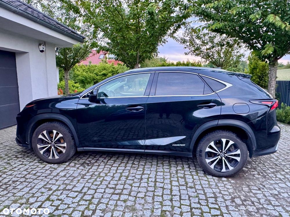 Lexus NX 300 F Impression AWD - 4