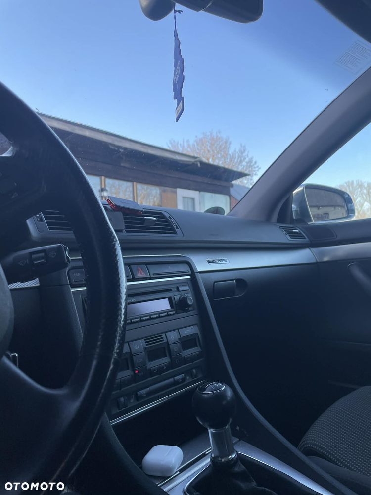 Audi A4 Limousine 2.0T FSI Quattro - 9