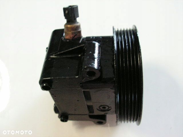 FOCUS MK2 1,4 ZF 16V POMPA WSPOMAGANIA 4M513A696 - 4