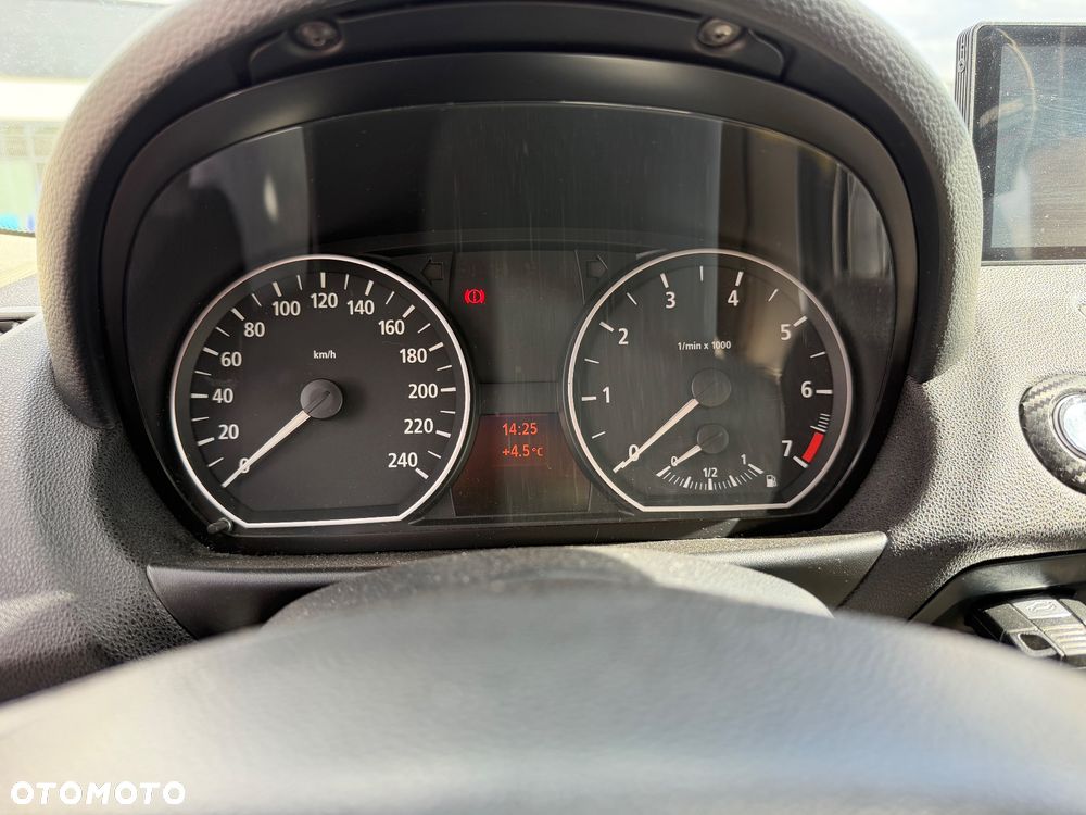 BMW Seria 1 120i - 12