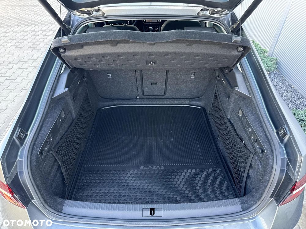 Skoda Superb 2.0 TSI Style DSG - 29
