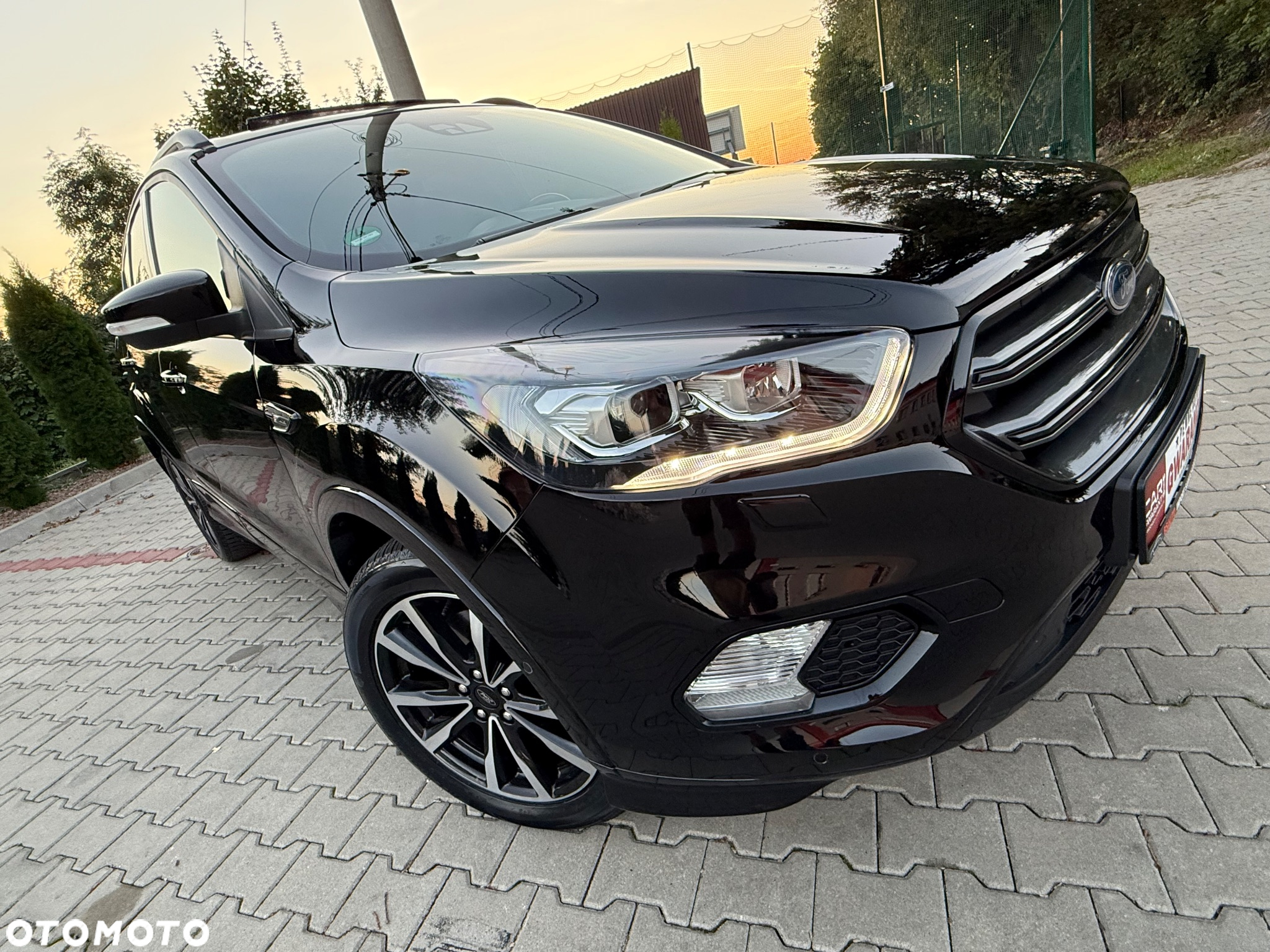 Ford Kuga 2.0 TDCi AWD ST-Line - 12