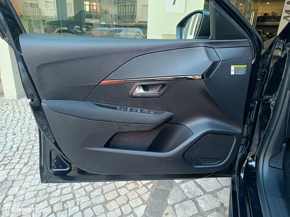 Peugeot 208 PureTech 100 EAT8 Active Pack - 14