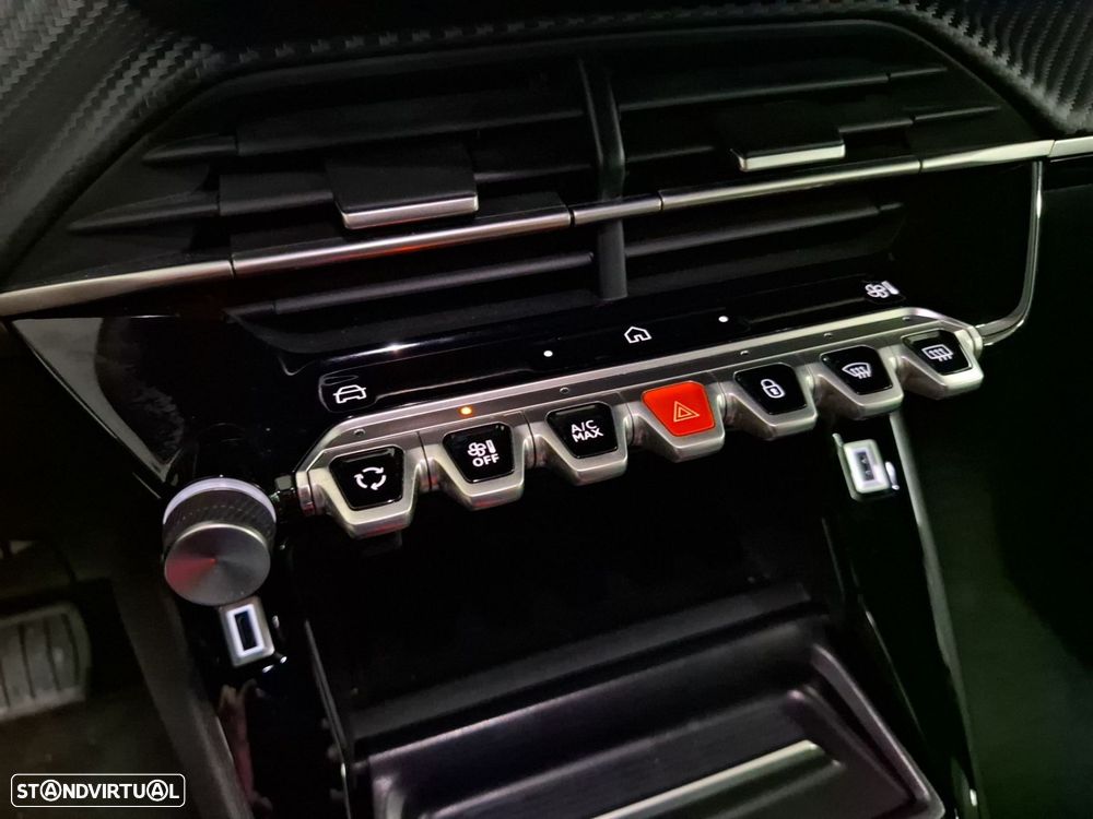 Peugeot 2008 1.2 Hybrid Allure e-DCS6 - 19