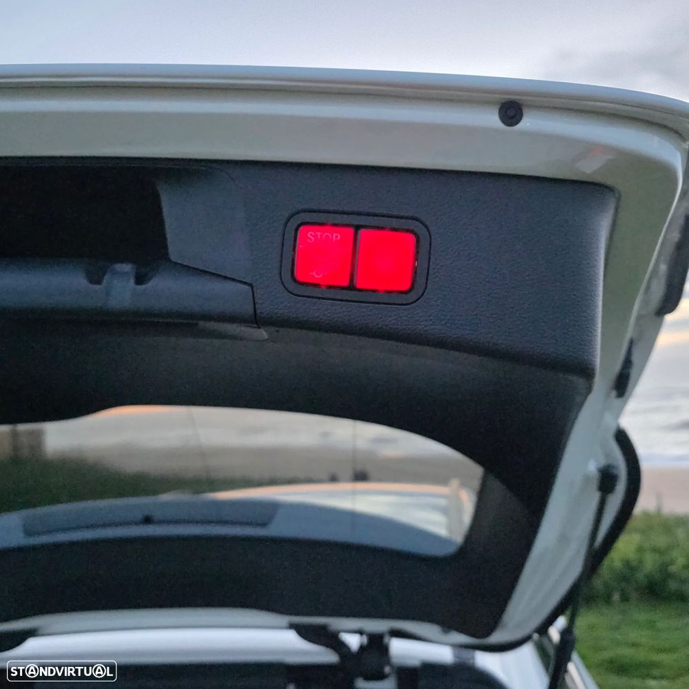 Mercedes-Benz C 220 d AMG Line - 35