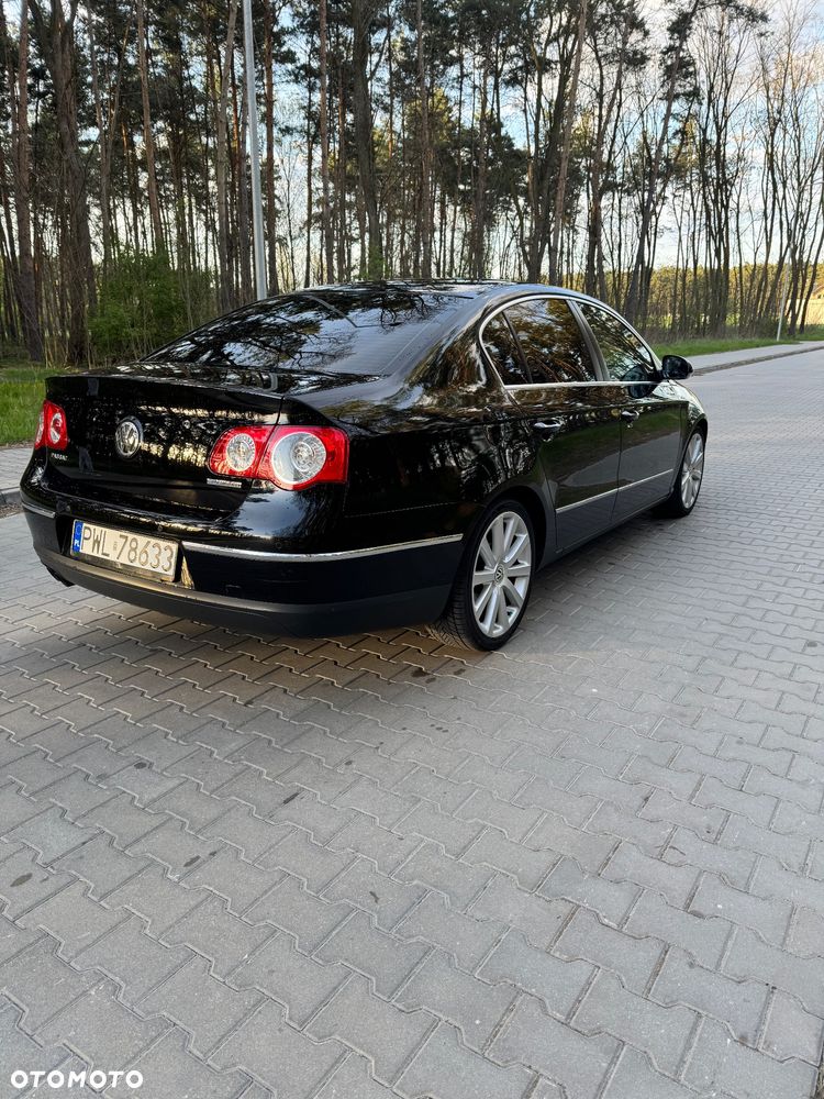 Volkswagen Passat 2.0 TDI DPF BlueMotion Technology Comfortline - 4