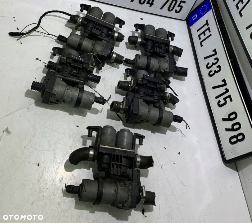 ELEKTROZAWÓR POMPA WODY 8374994 BMW E38 E39 - 1