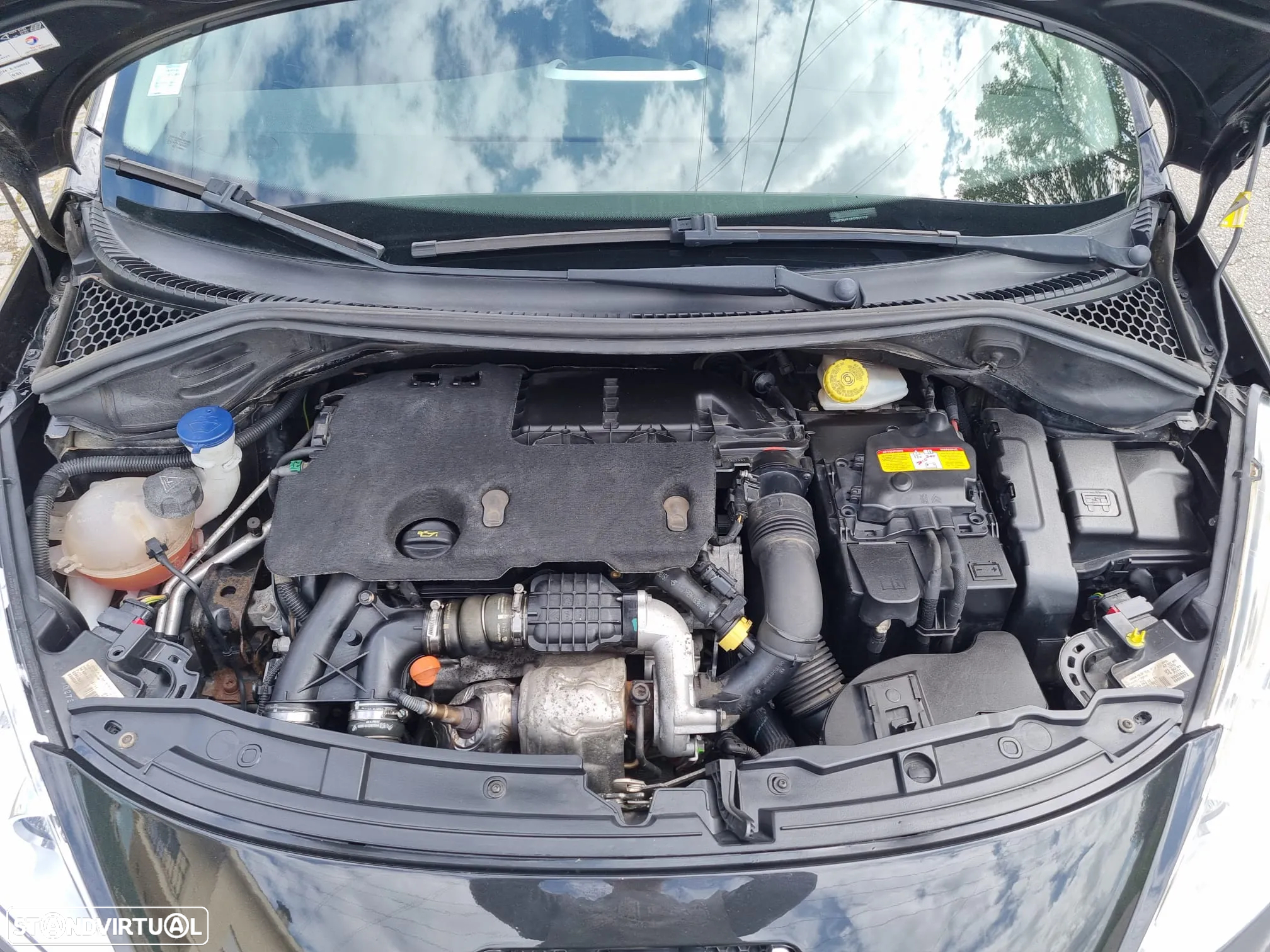 Peugeot 207 90 HDi FAP (Blue Lion) 98G - 6