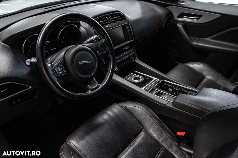 Jaguar F-Pace 20d AWD Aut. Prestige - 5