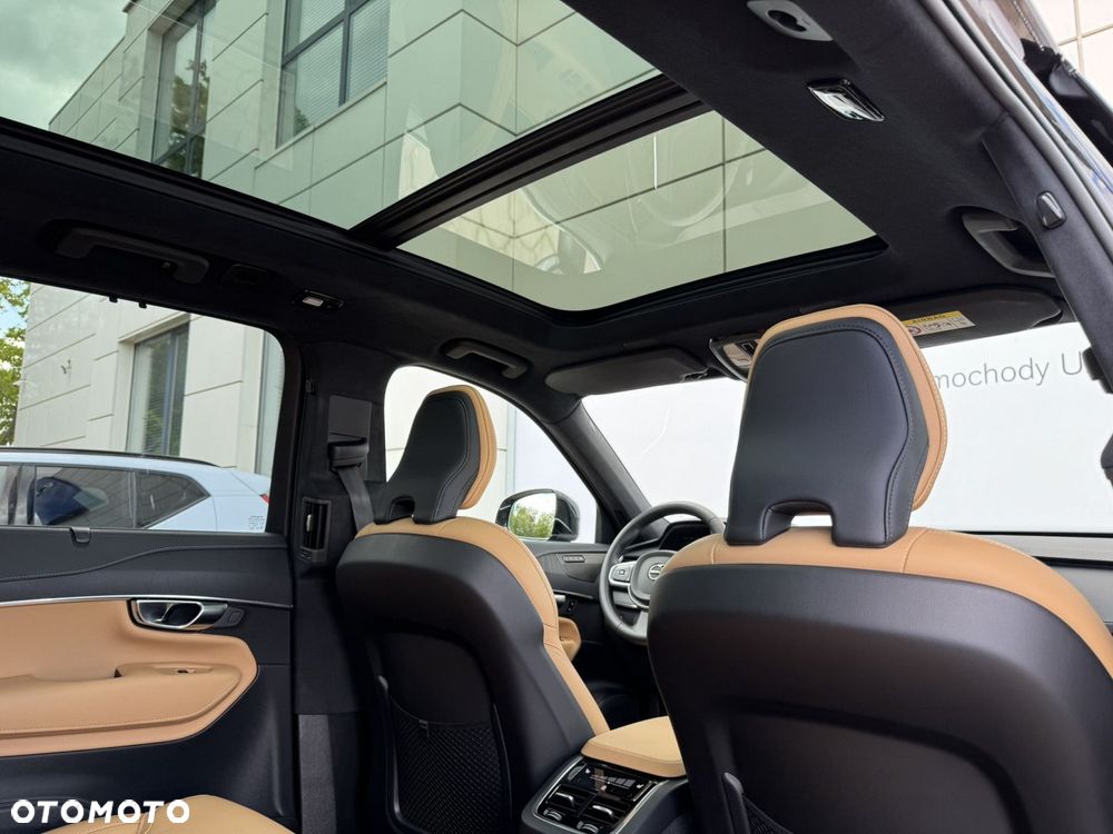 Volvo XC 90 - 25