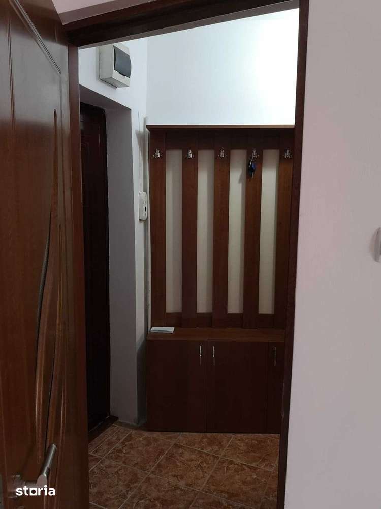 Garsonieră conf 1 bloc apartamente str. Tudor Vladimirescu — fotografia 3