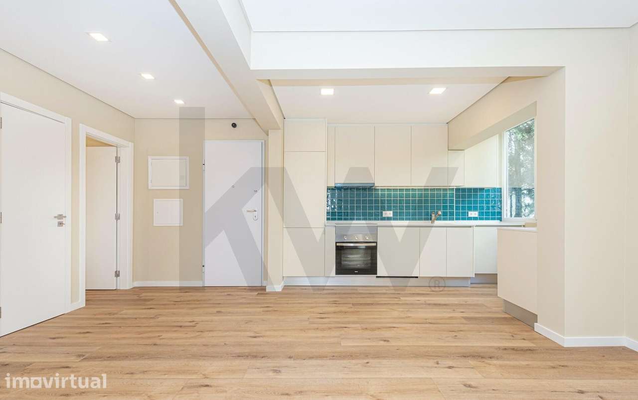 Apartamento T2 ,  renovado e equipado no Monte Estoril a 7m a pé da pr - Grande imagem: 4/20