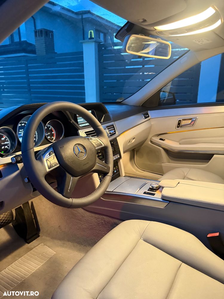 Mercedes-Benz E 200 BlueTEC 7G-TRONIC Elegance - 11