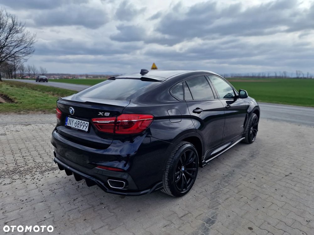 BMW X6 xDrive40d - 11