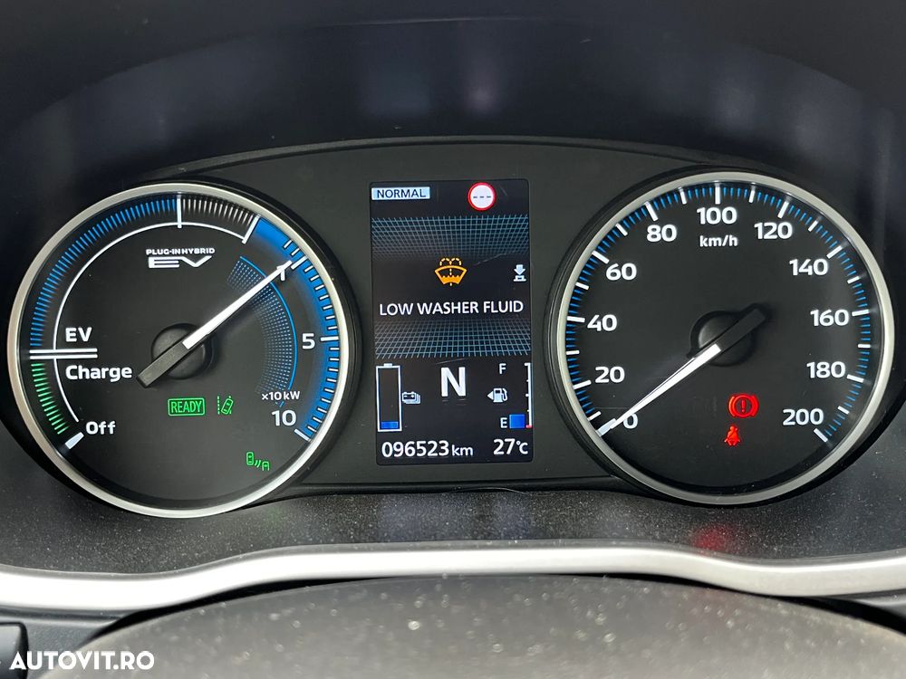 Mitsubishi Eclipse-Cross - 16
