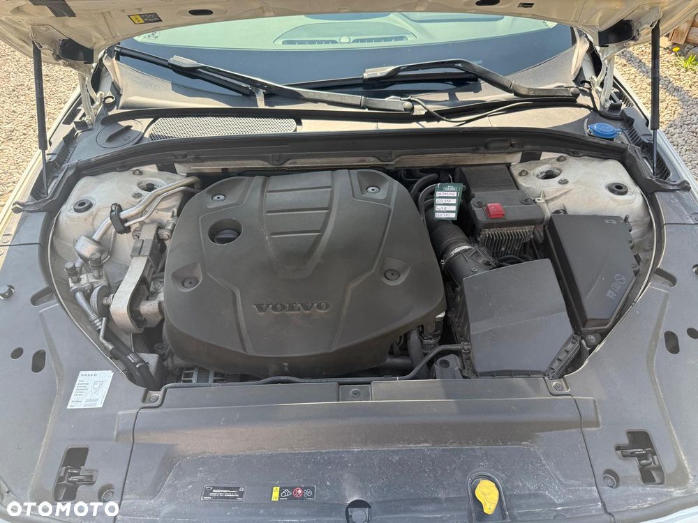 Volvo V90 Cross Country D5 AWD Geartronic - 24