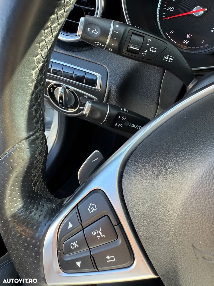 Mercedes-Benz GLC 250 d 4MATIC 9G-TRONIC AMG Line - 14