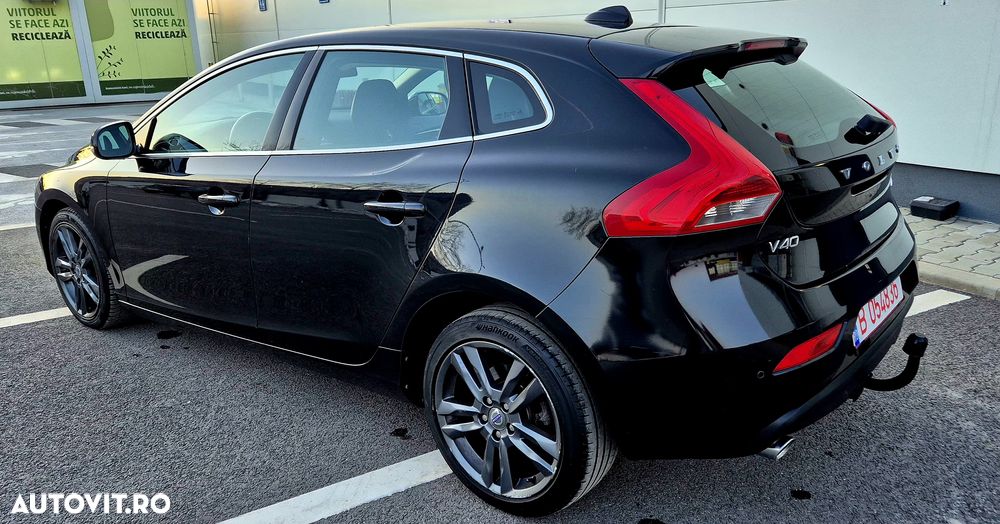 Volvo V40 D4 VEA Momentum - 9