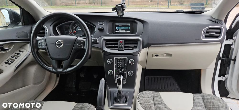 Volvo V40 Cross Country D3 Drive-E Kinetic - 8