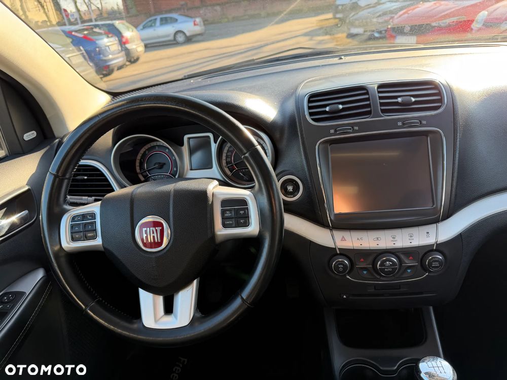 Fiat Freemont 2.0 Multijet Lounge - 11