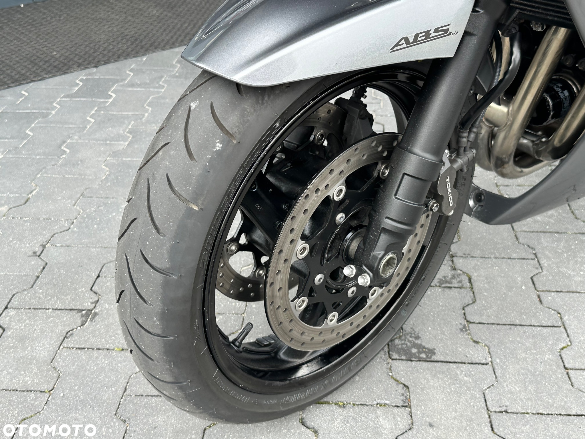 Suzuki GSX - 37