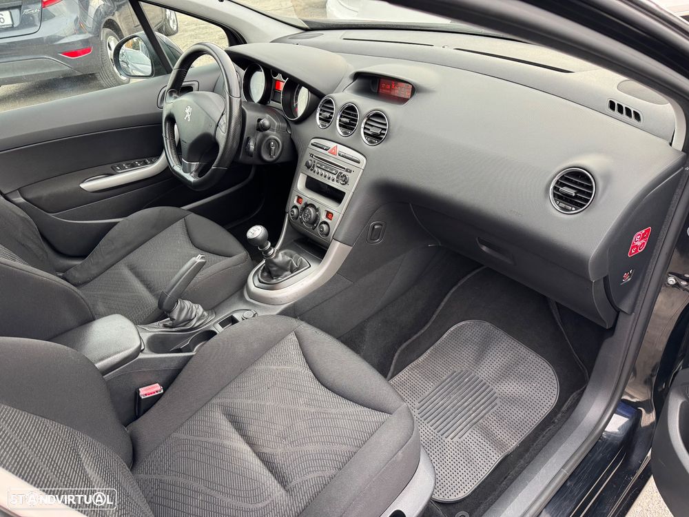 Peugeot 308 1.6 e-HDi Active CVM6 - 22