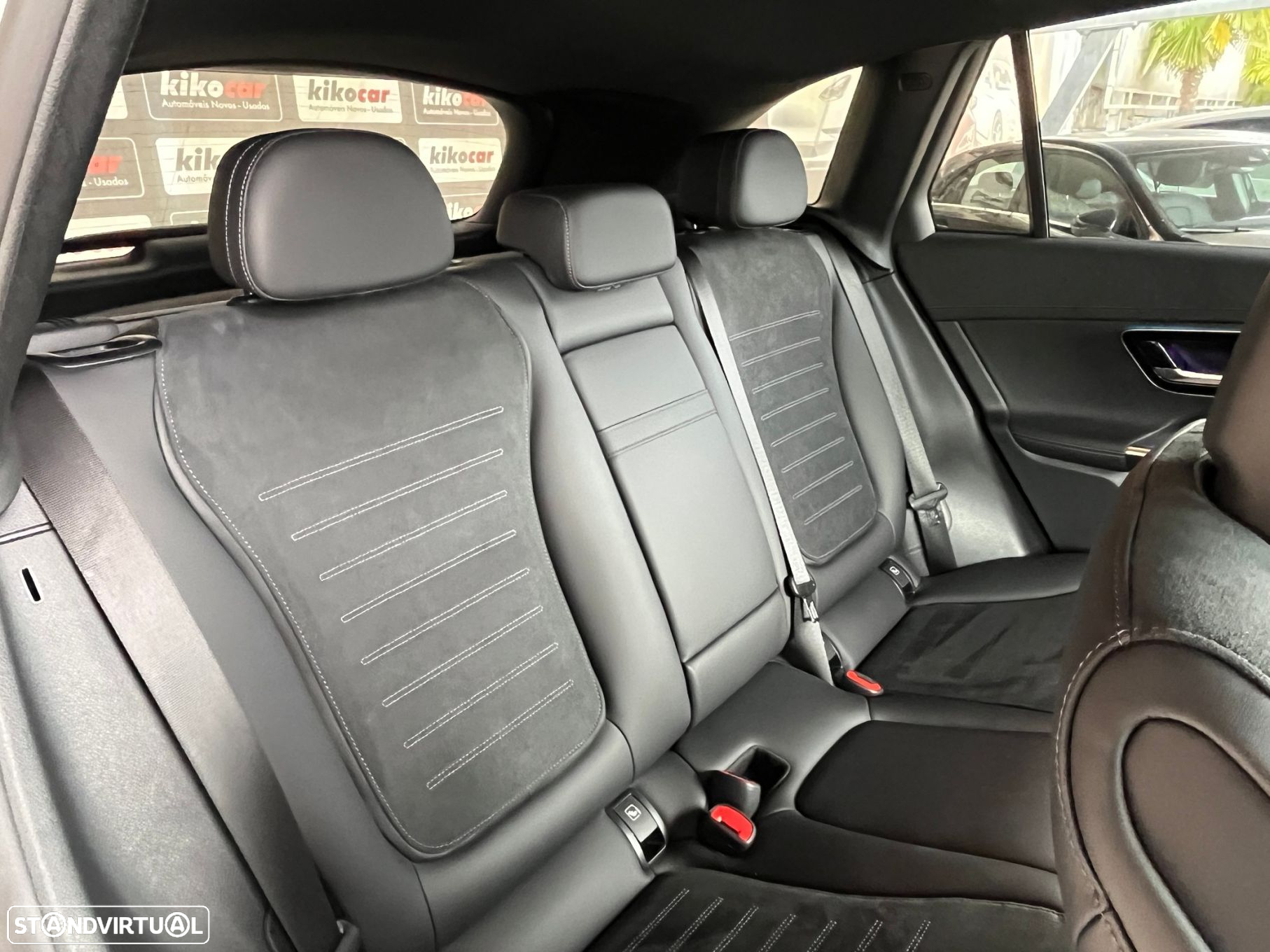 Mercedes-Benz GLC 300 de 4Matic - 48