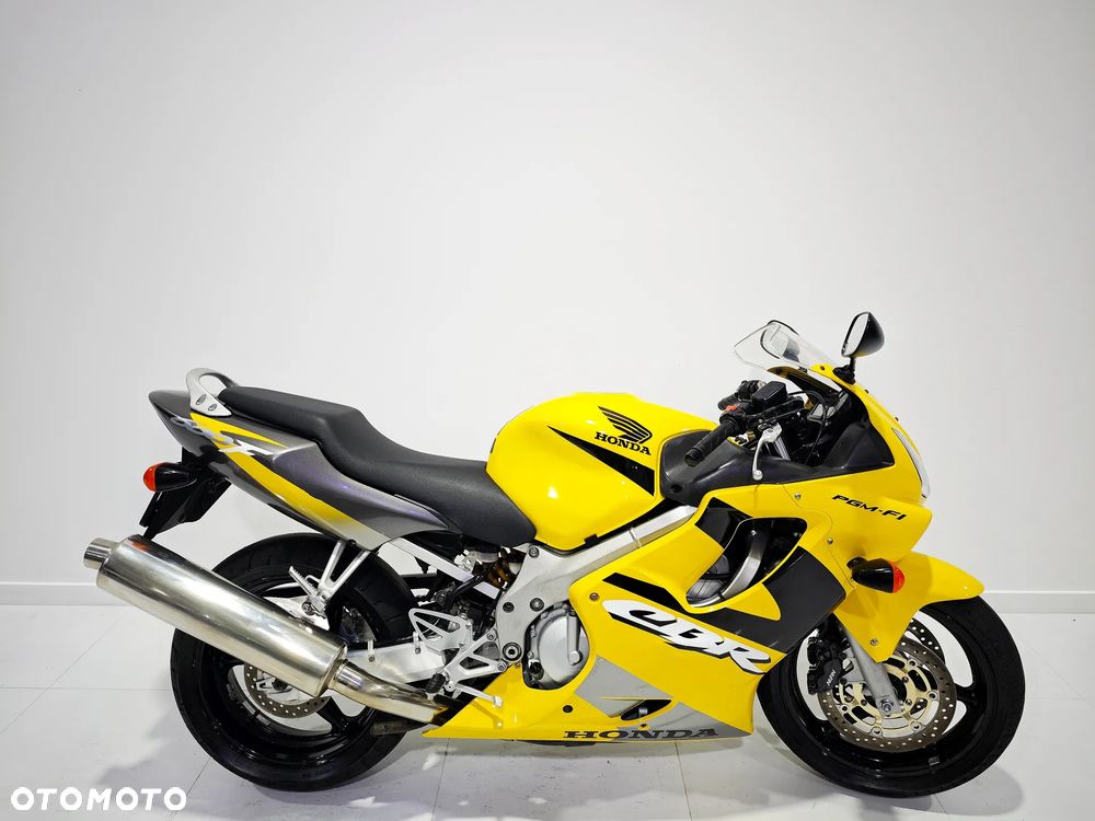 Honda CBR - 1