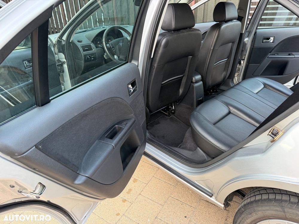 Ford Mondeo 2.0 TDCI DPF Ghia - 5