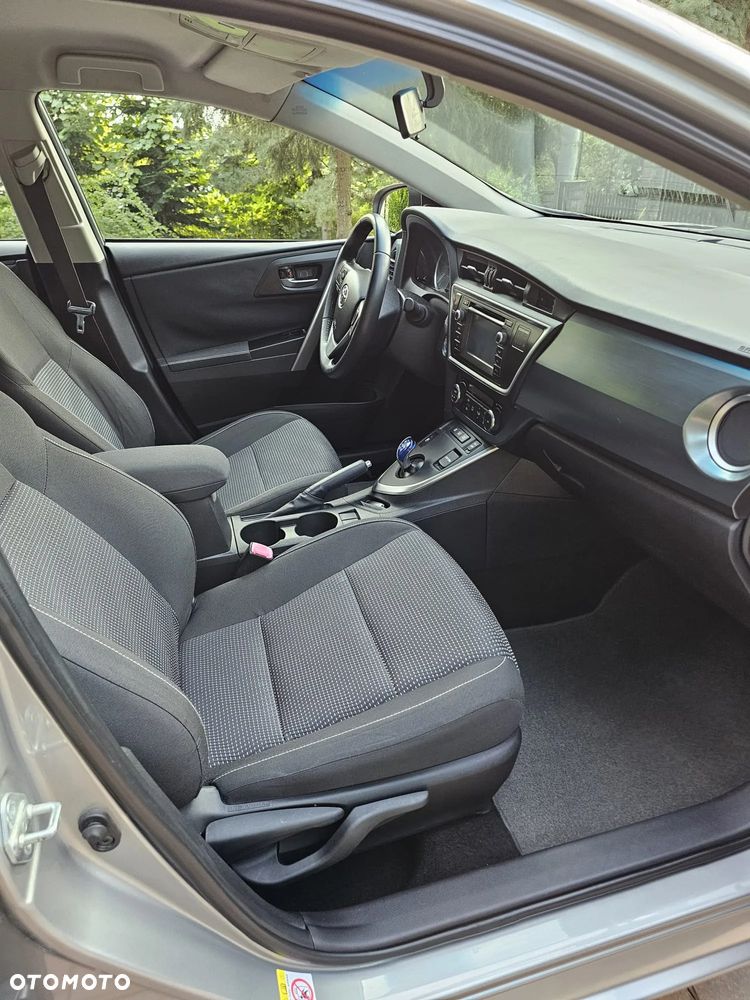 Toyota Auris - 25