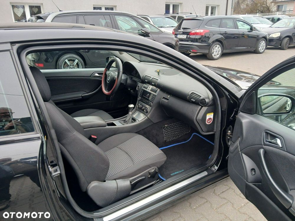 Mercedes-Benz Klasa C 200 Kompressor - 9