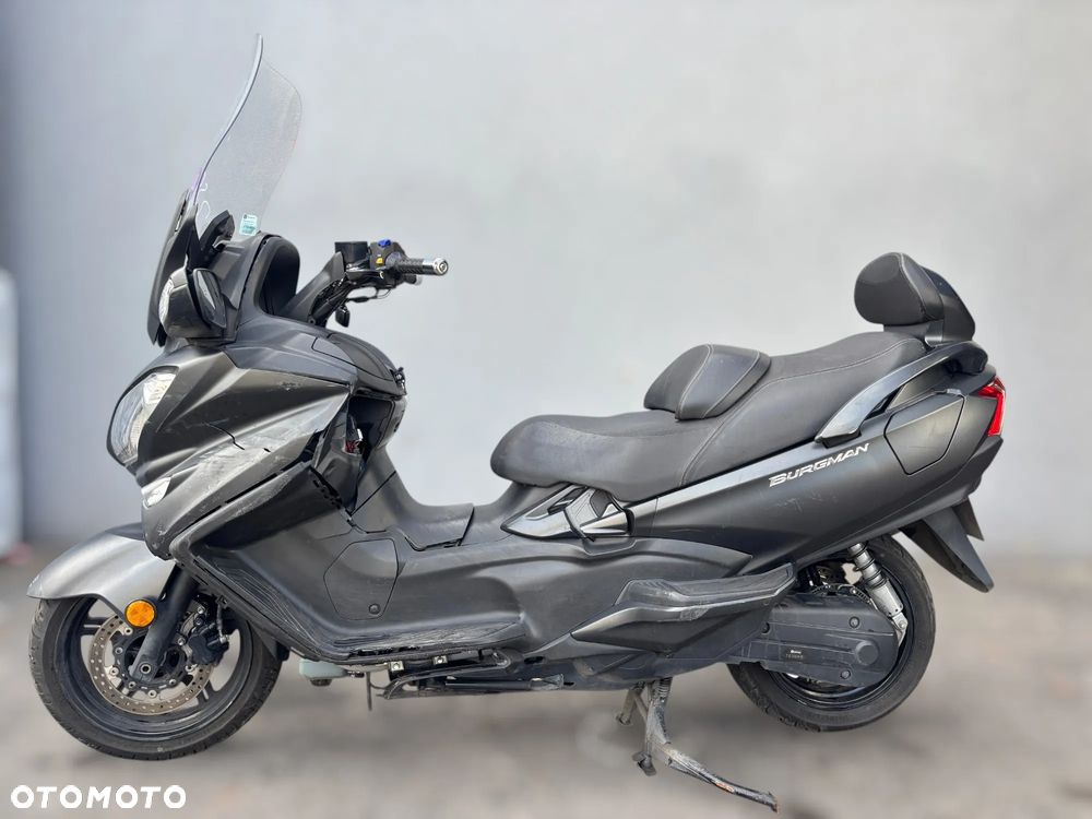 Suzuki Burgman - 5