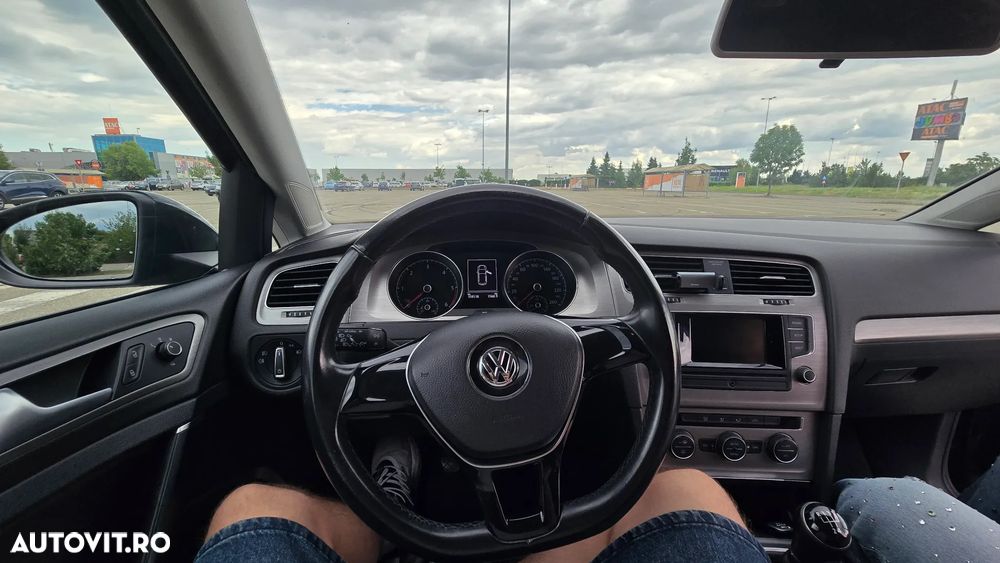 Volkswagen Golf 1.6 TDI BMT Comfortline - 14