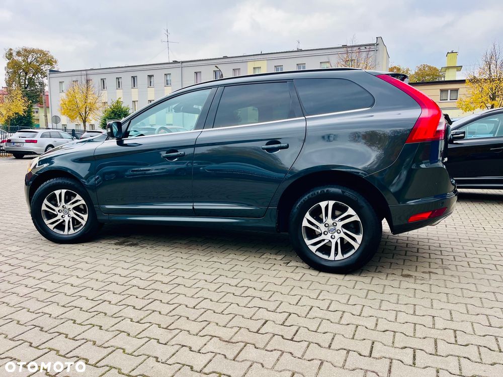 Volvo XC 60 D4 Momentum - 10