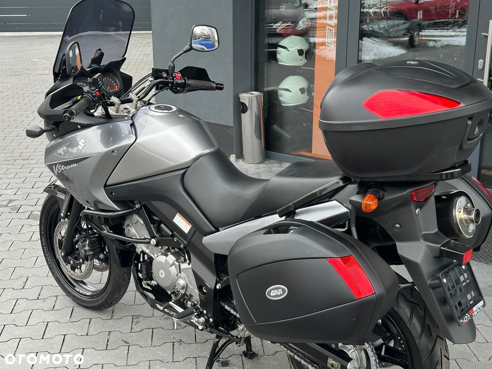Suzuki V-STROM - 30