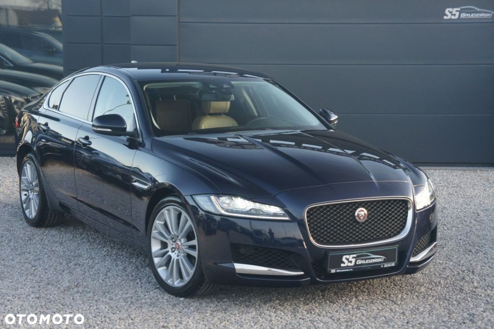 Jaguar XF - 2