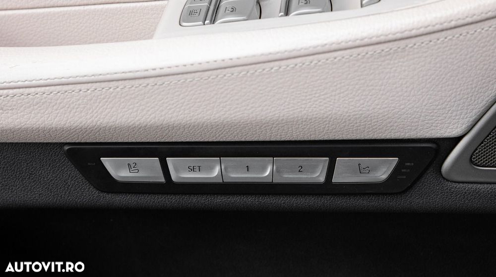 BMW Seria 7 730d xDrive - 27