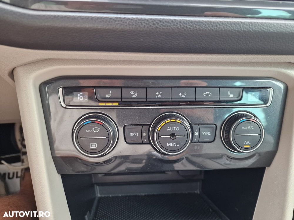 Volkswagen Tiguan - 35