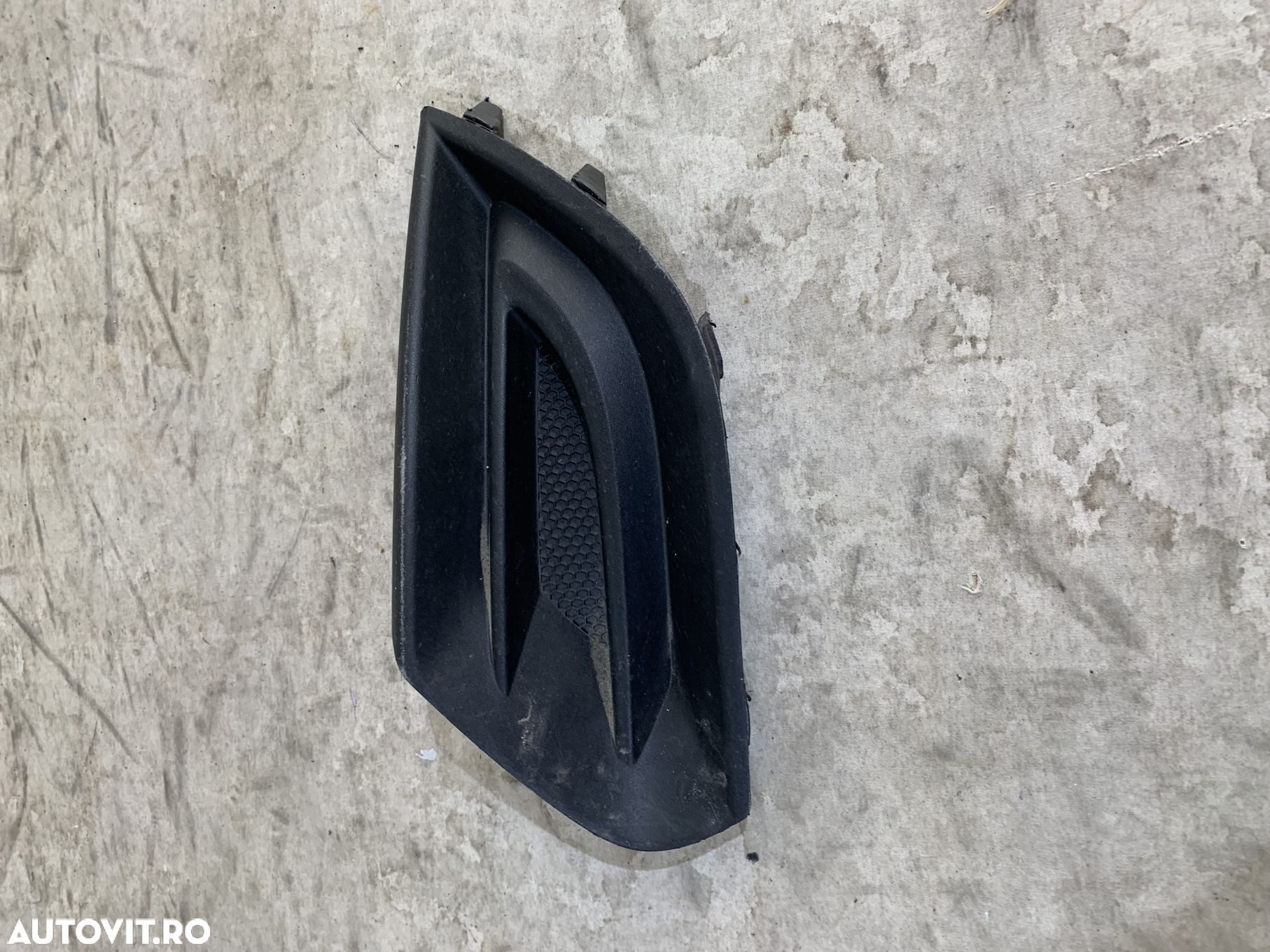 Grila proiector dreapta Opel Mokka , 2013, 2014, 2015, 2016, 2017, cod origine OE 475498858 - 1