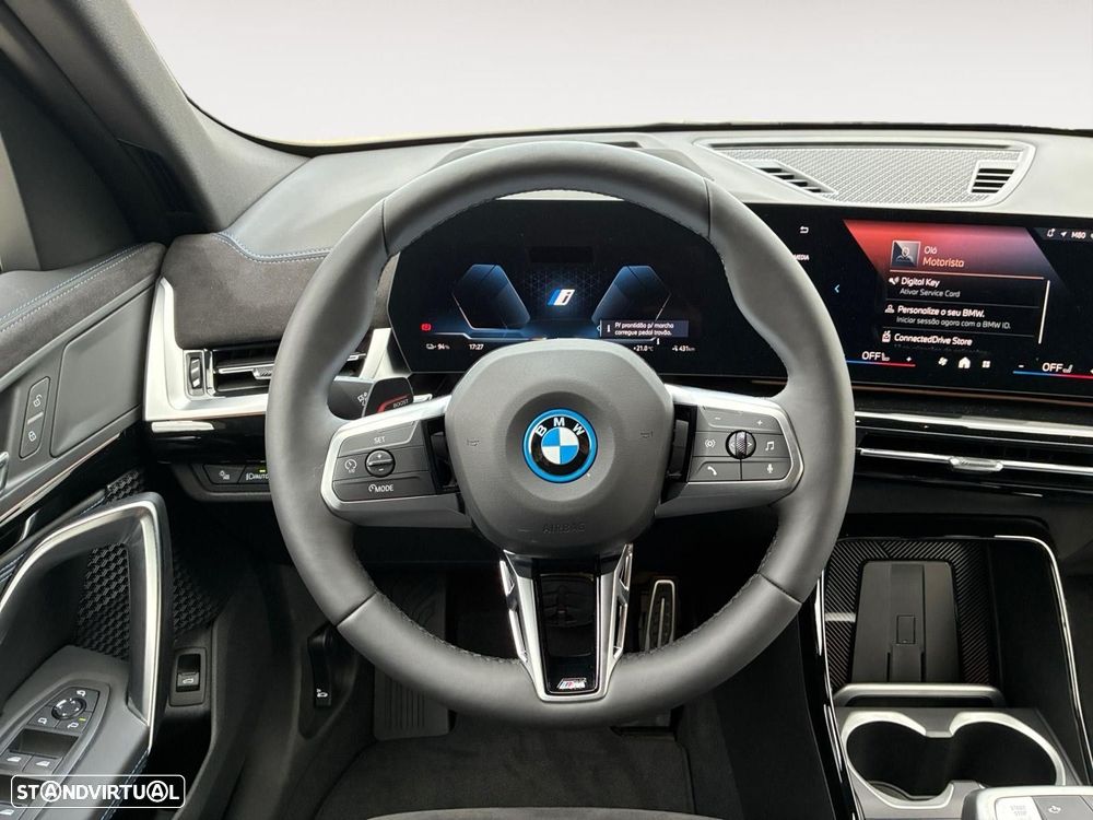 BMW iX2 eDrive20 - 8