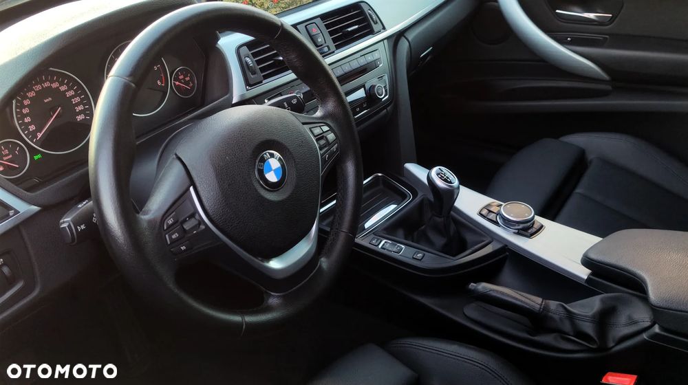 BMW 3GT 318d Modern Line - 23