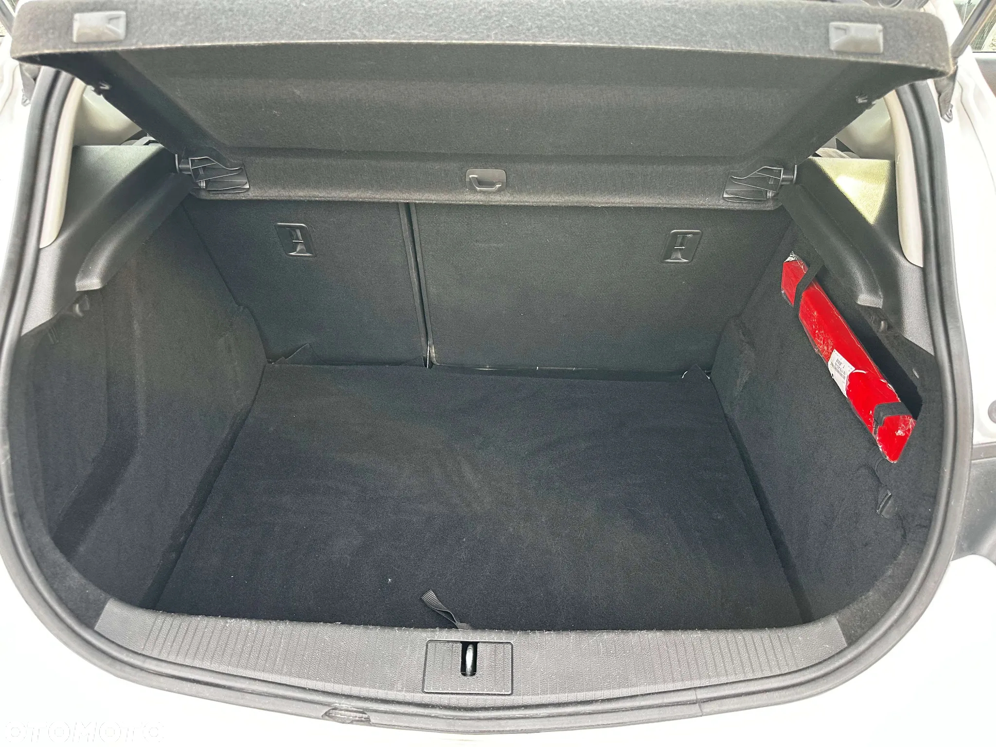Opel Astra 1.4 Turbo Cosmo - 31